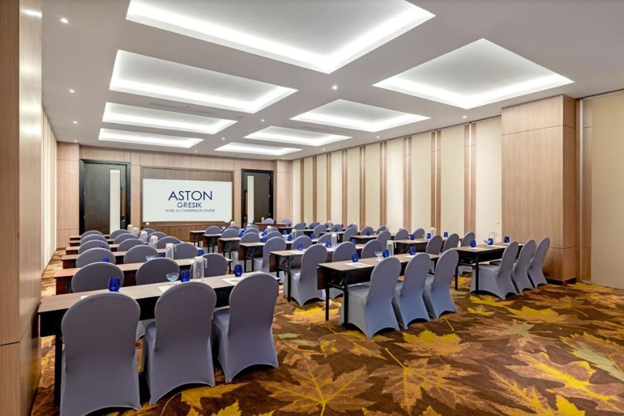 Aston Gresik Hotel & Conference Center Extérieur photo